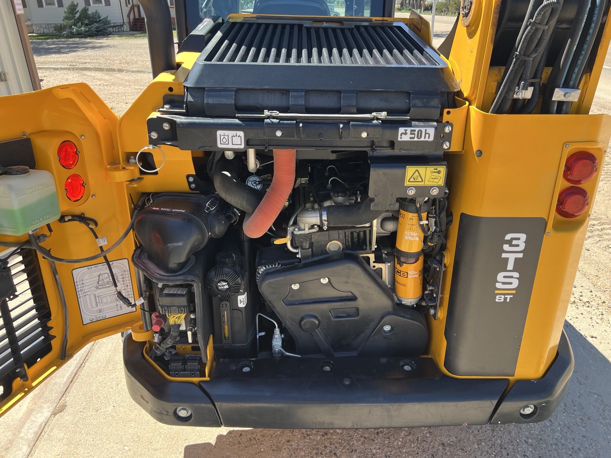 2022 JCB 3TS-8T Loader