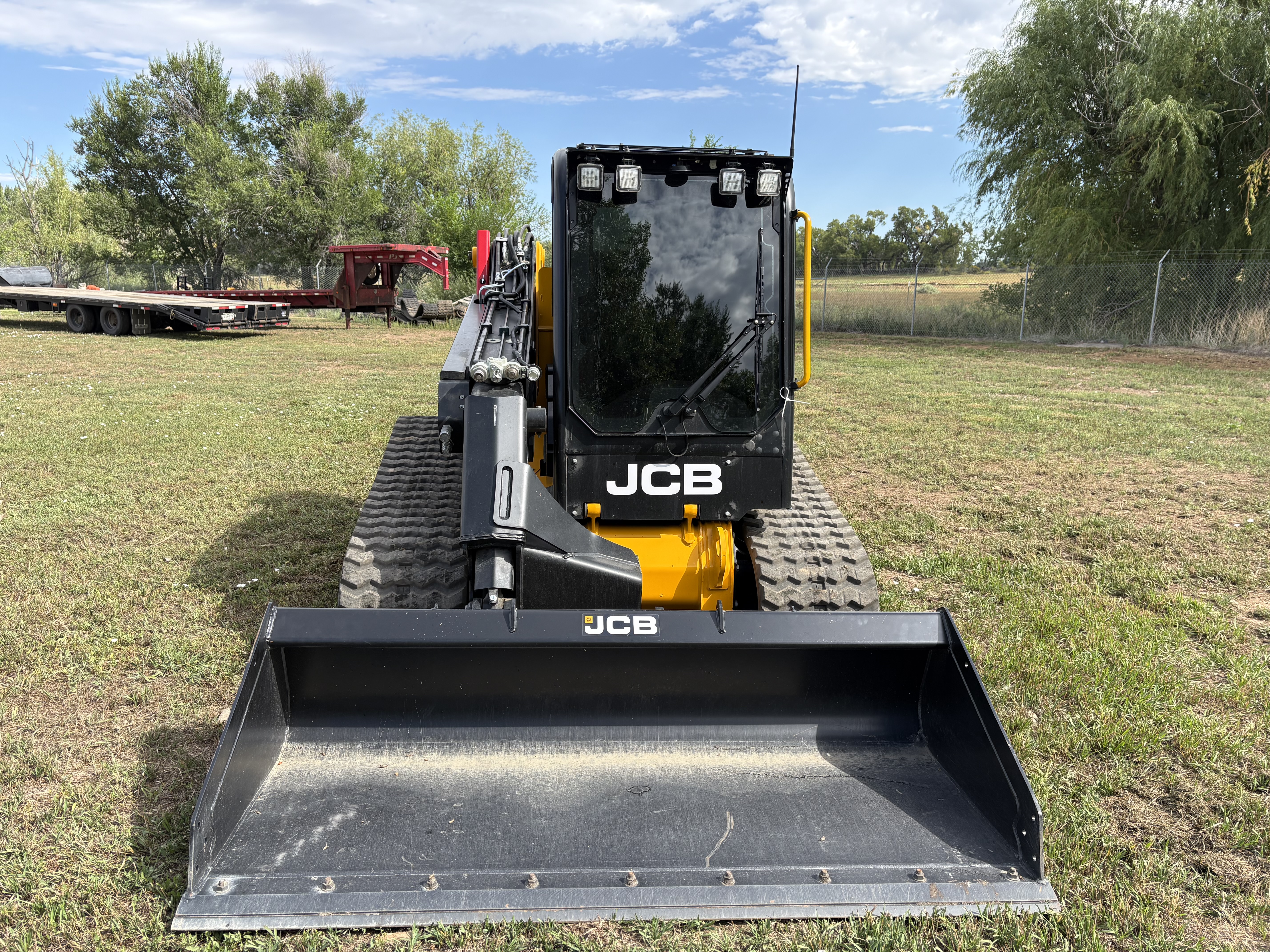 2024 JCB 3TS - 8T Loader
