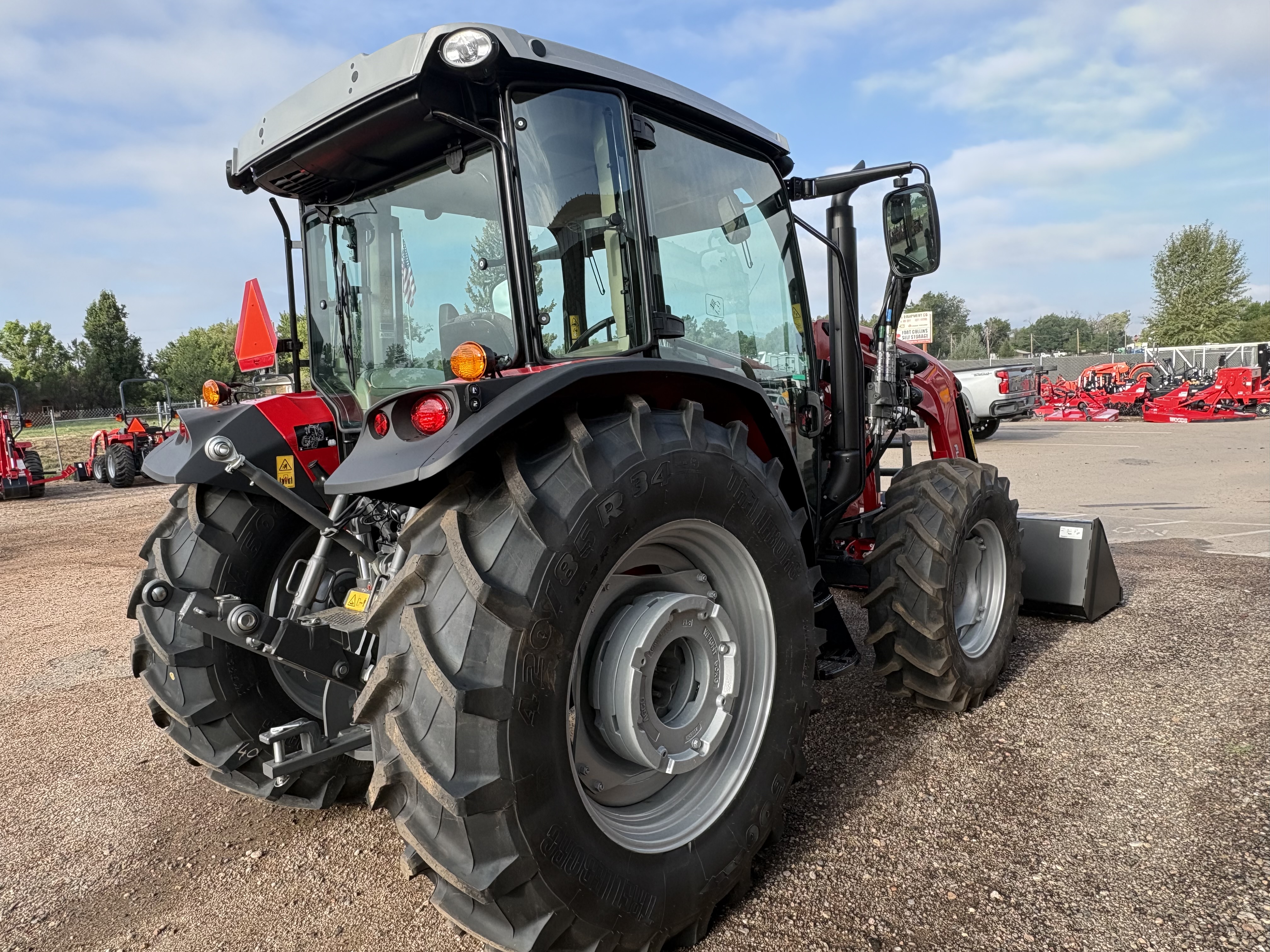 2026 Massey Ferguson MF 4707 Tractor