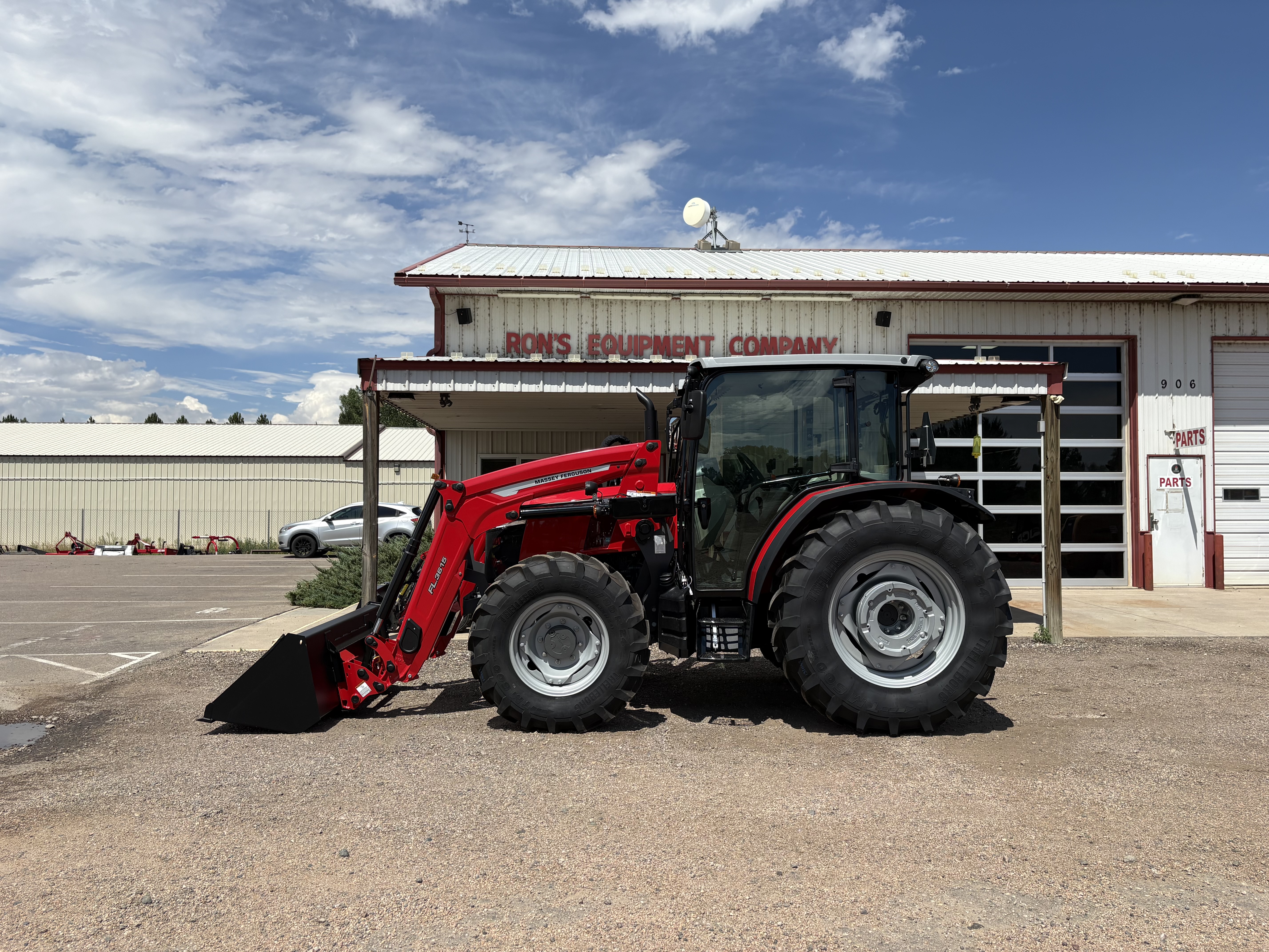 2026 Massey Ferguson MF 4710 M Tractor