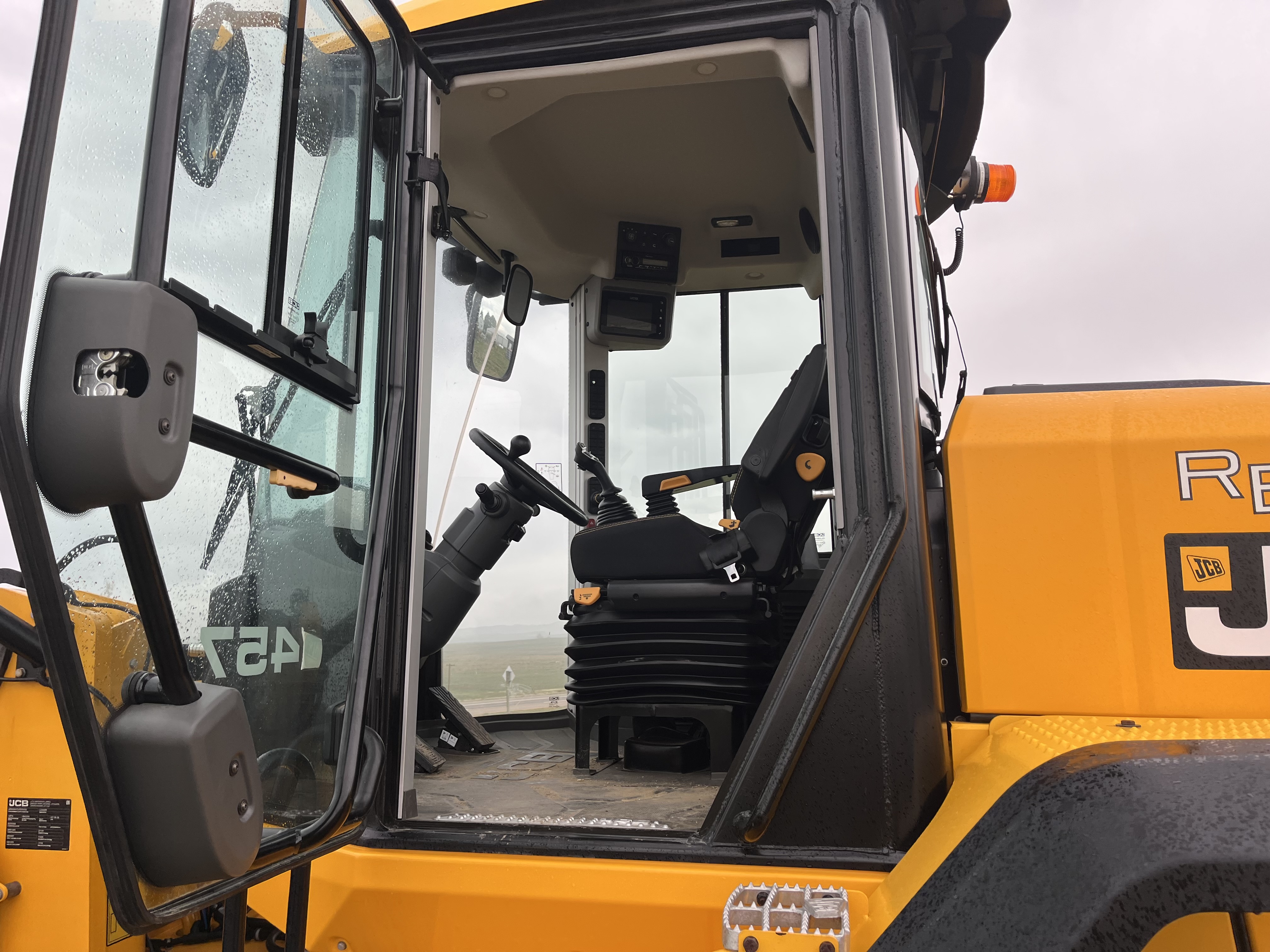 2023 JCB 457 Wheel Loader