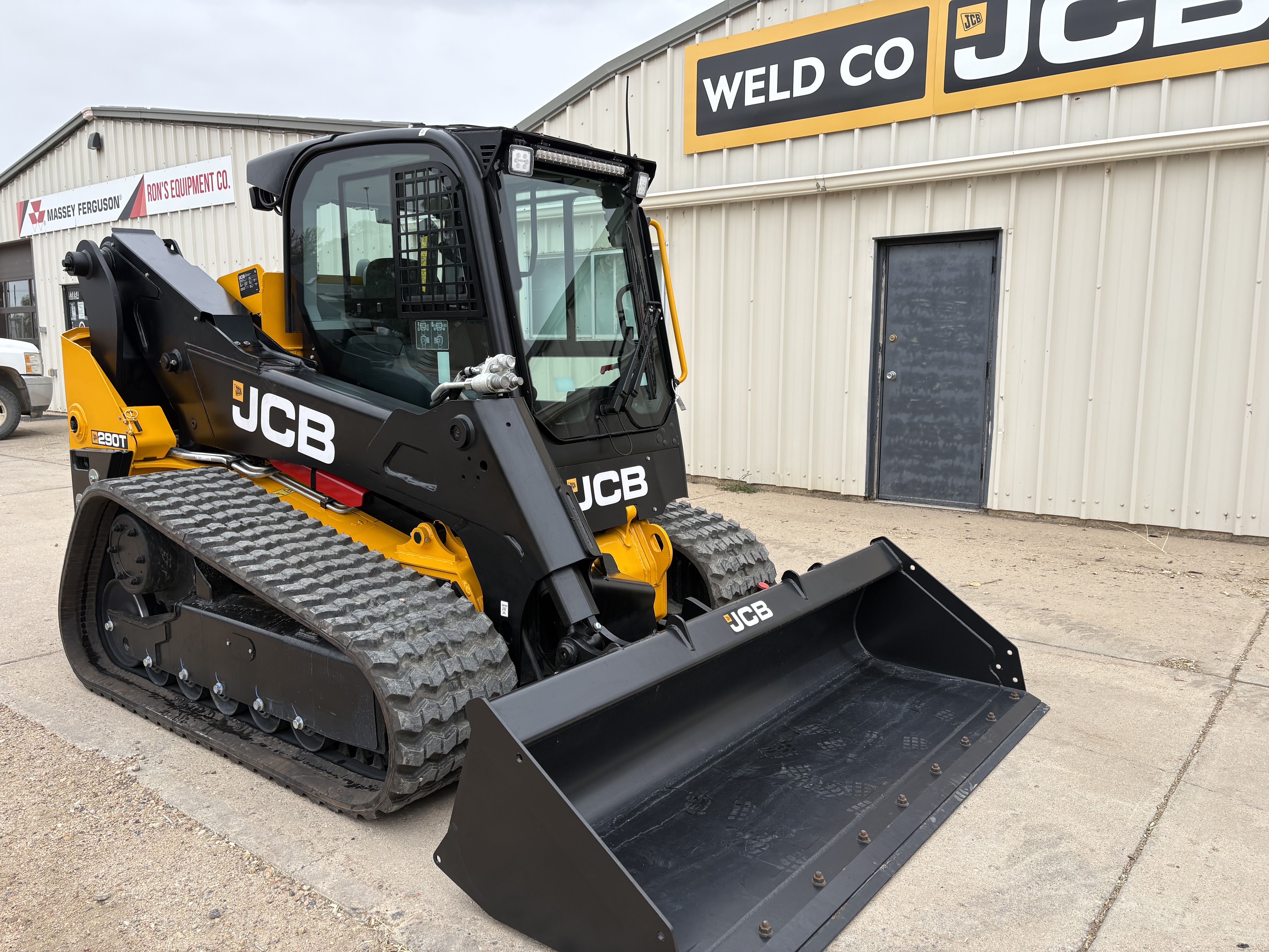 2026 JCB 290T Loader