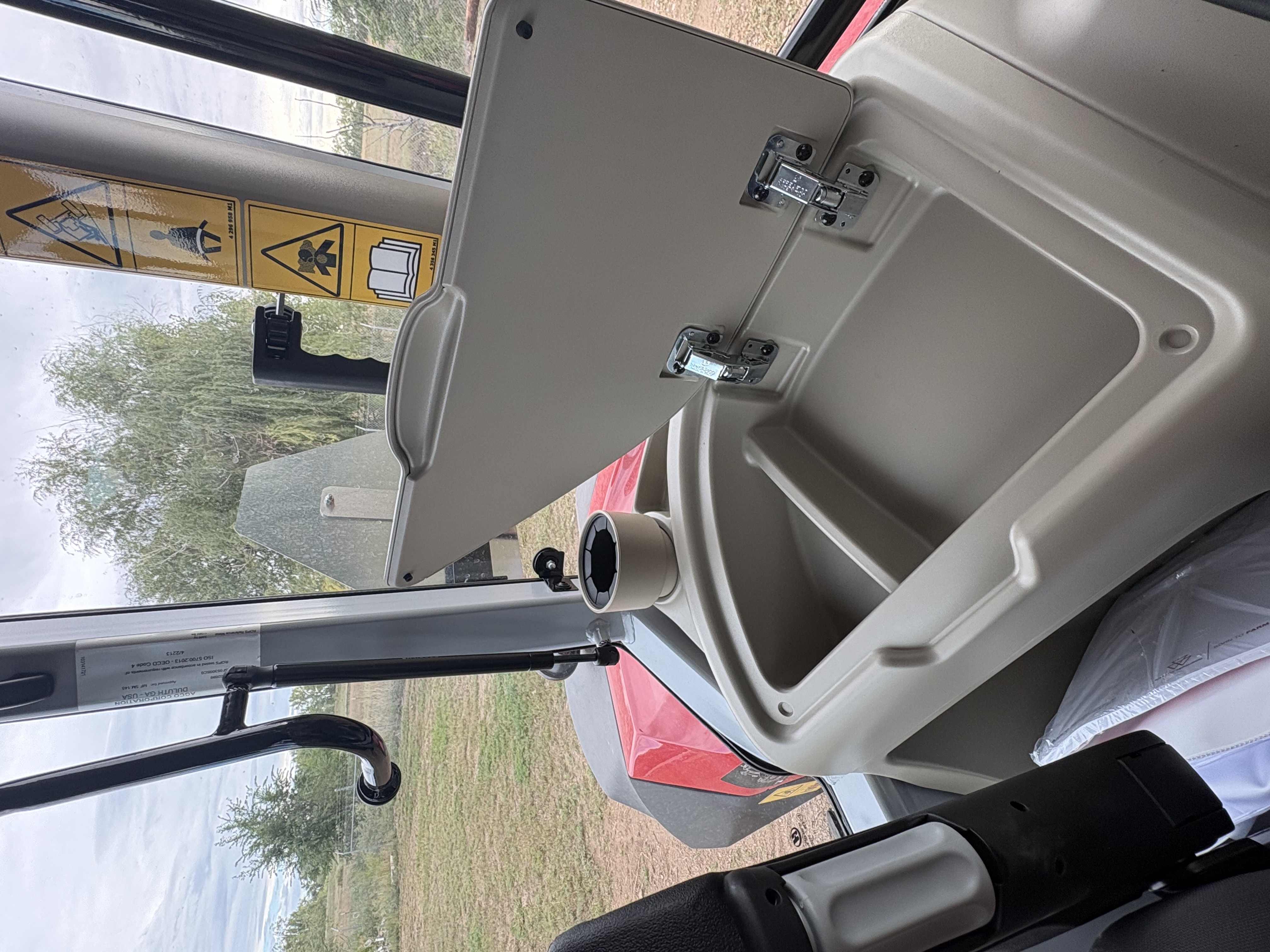 2026 Massey Ferguson MF 5M.145 Tractor