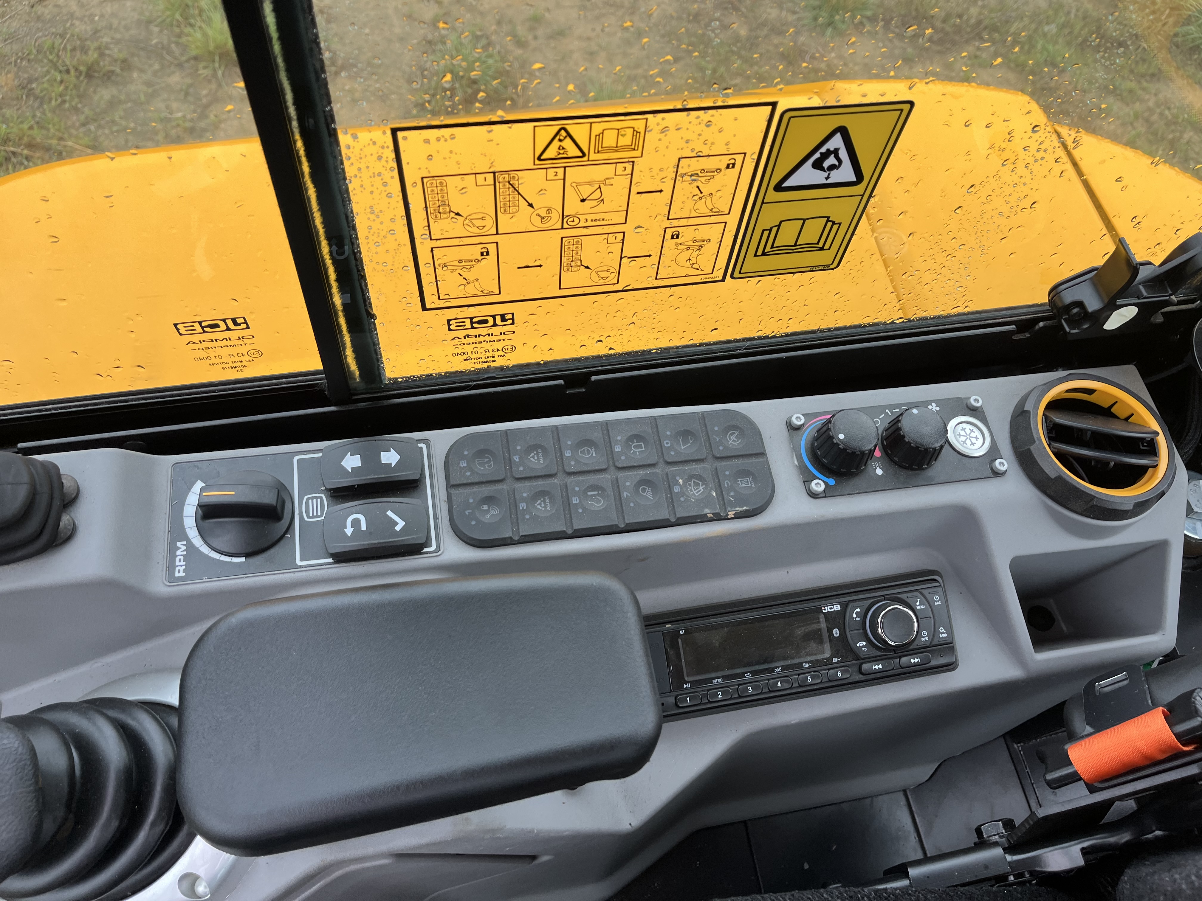 2025 JCB 35Z-1 Excavators