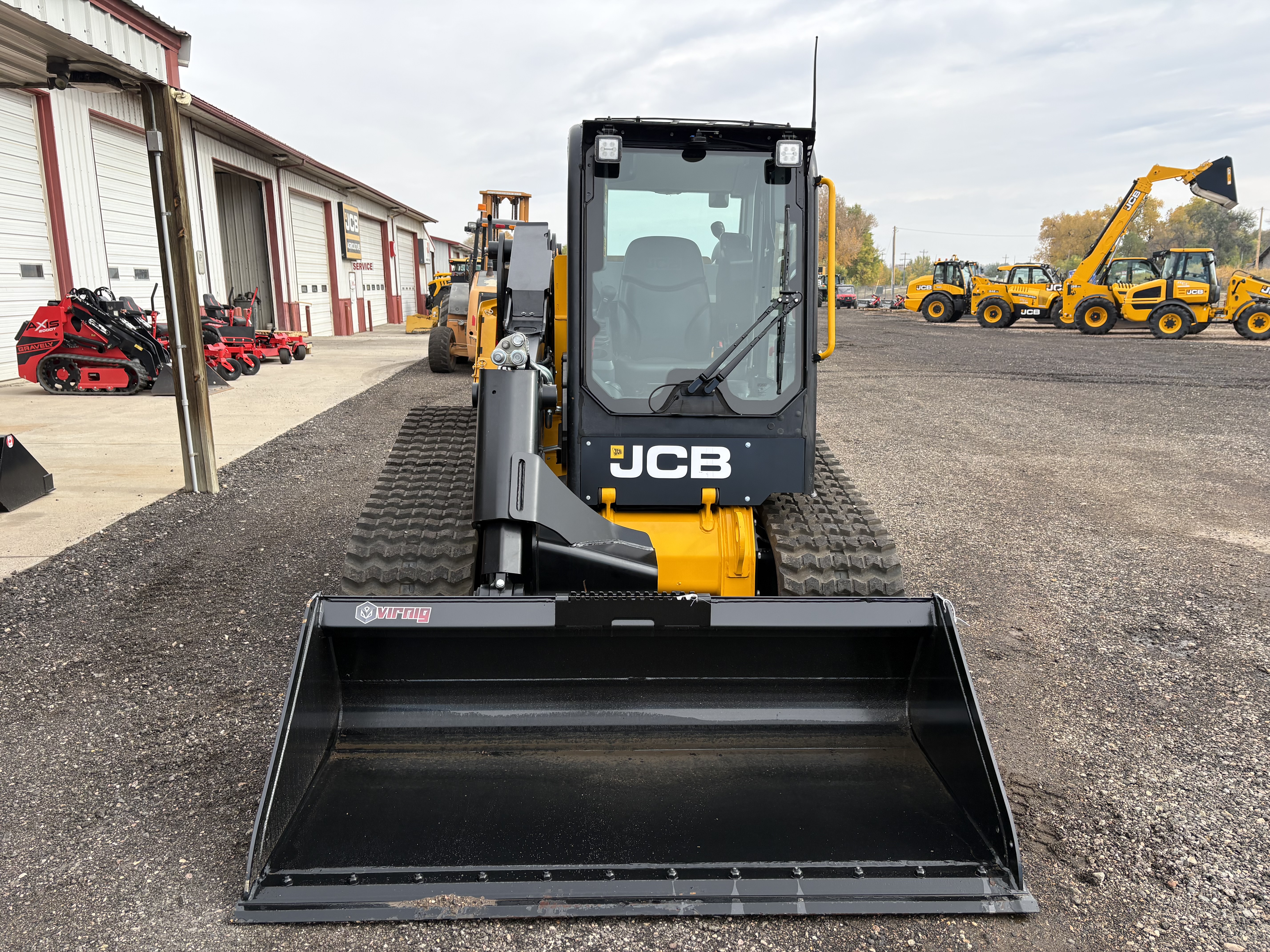 2024 JCB 270T Loader