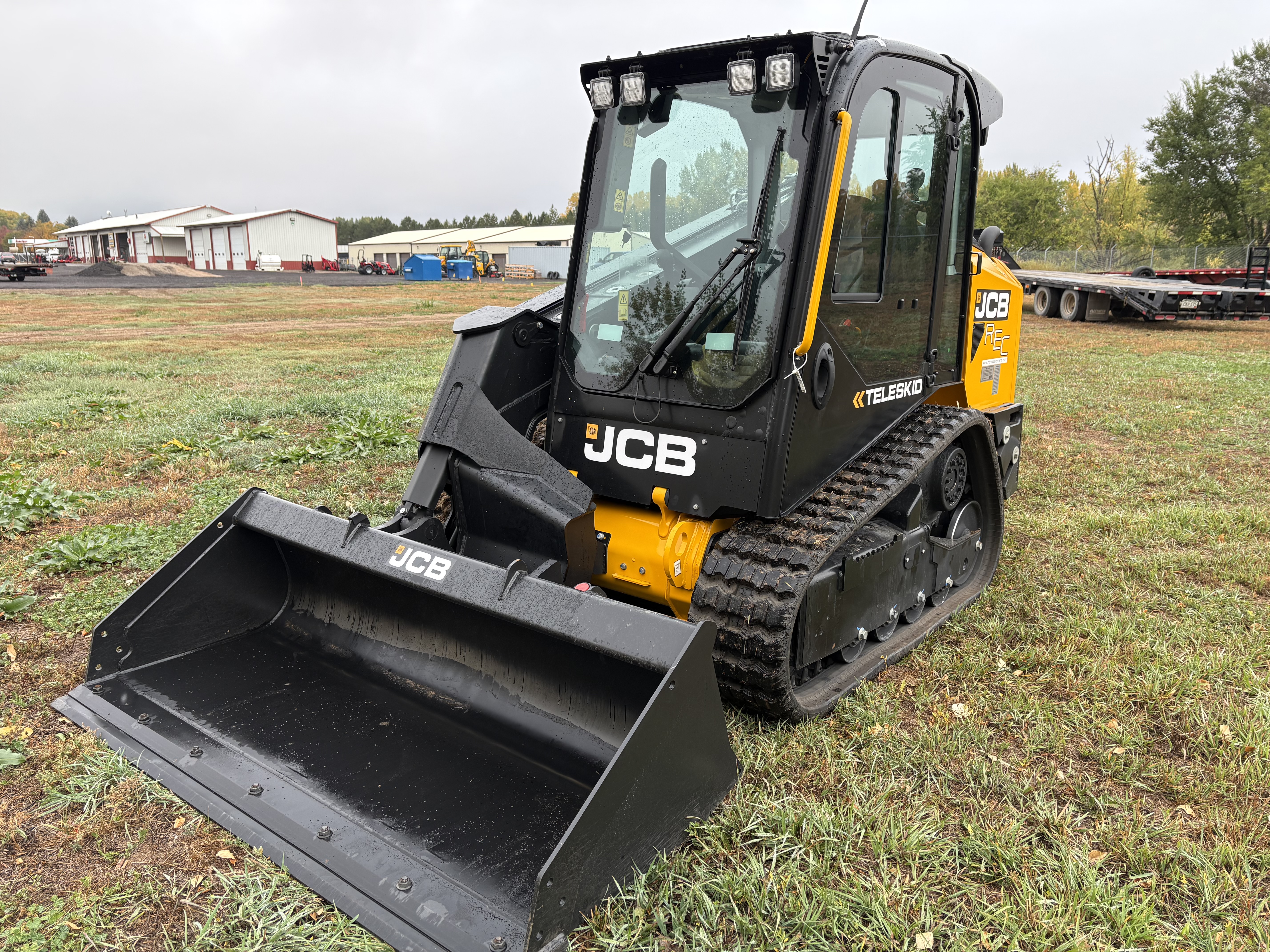 2026 JCB 2TS-7T Loader