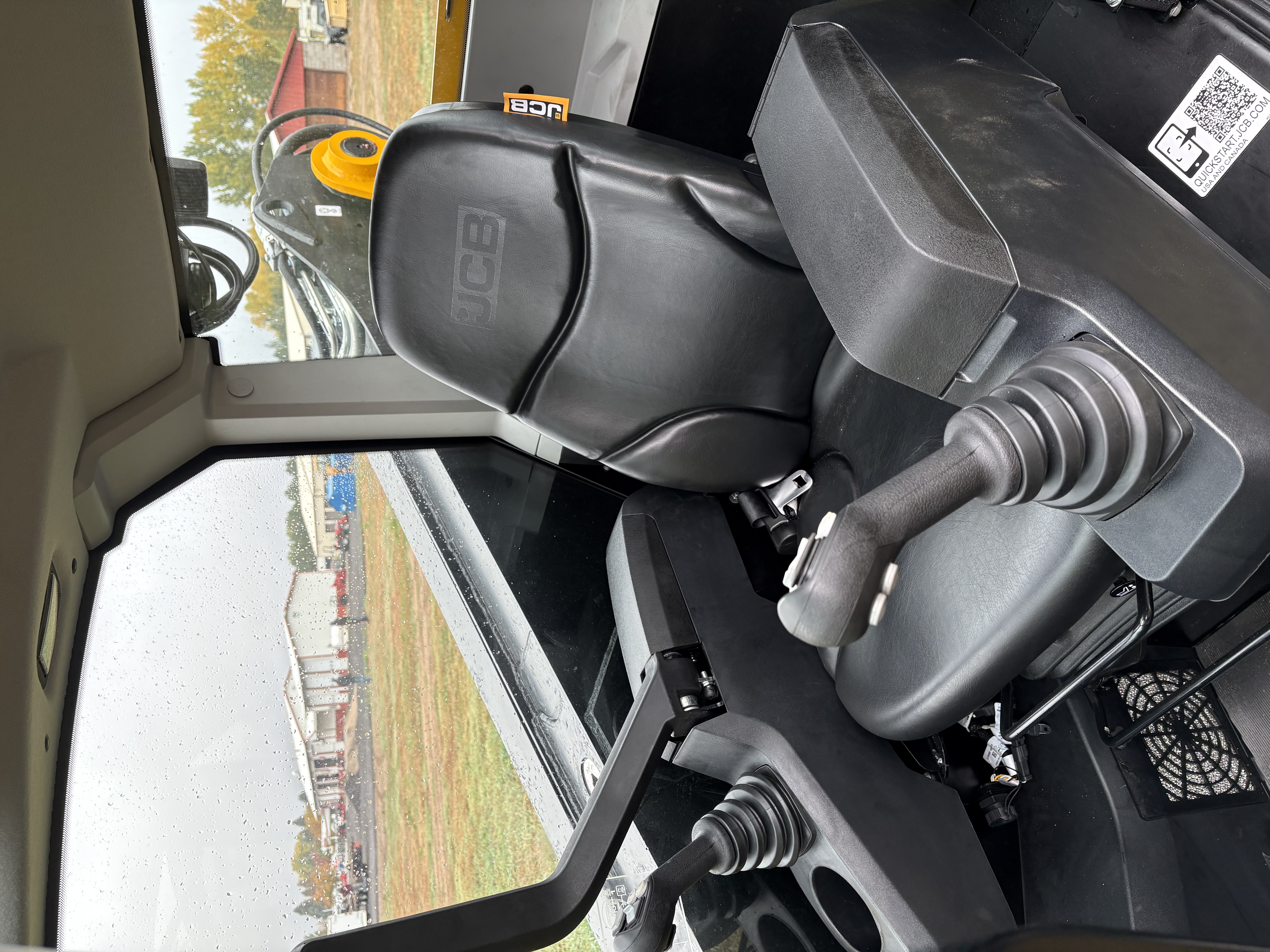 2026 JCB 2TS-7T Loader