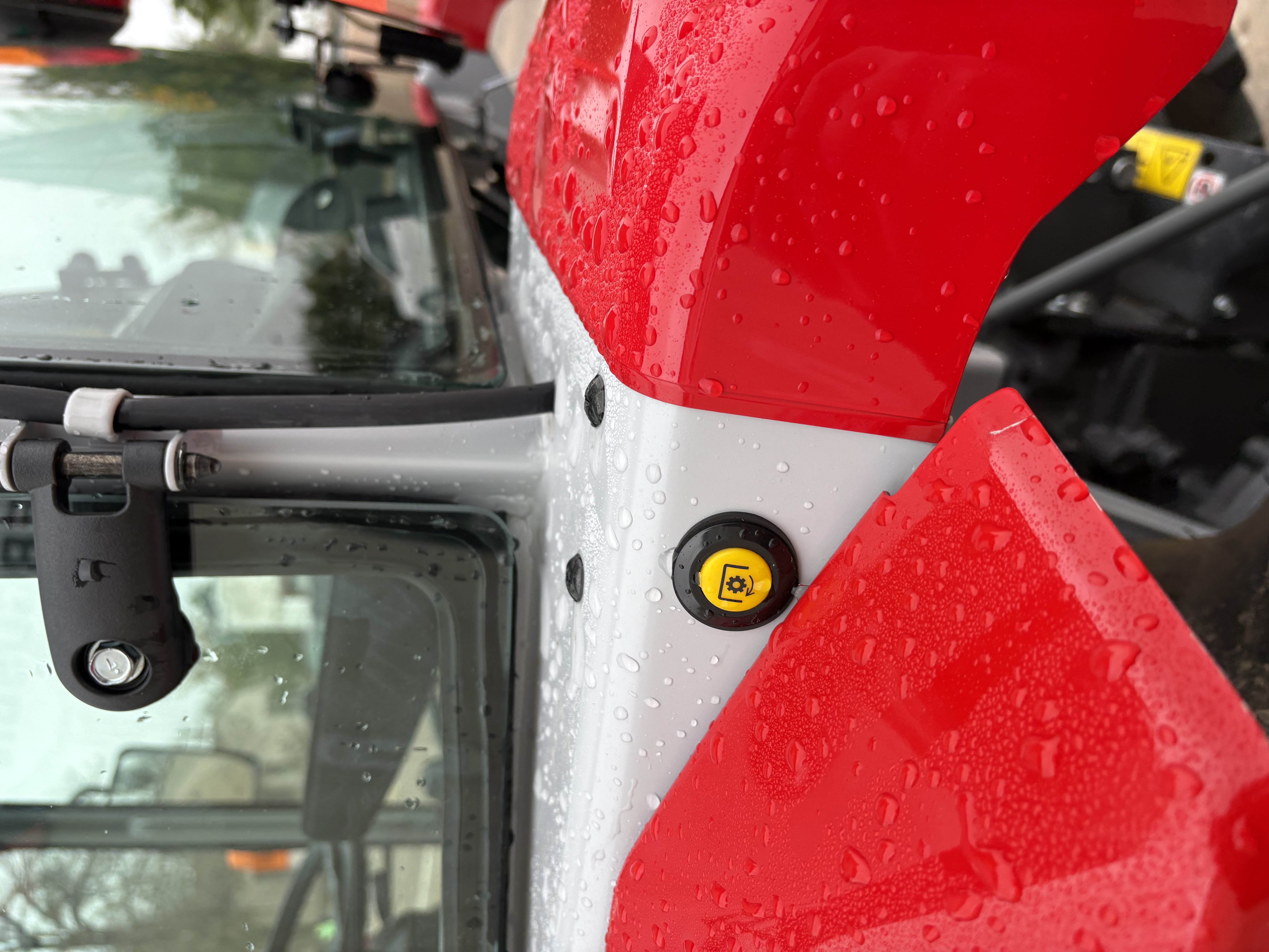 2026 Massey Ferguson MF 1M.40 Tractor