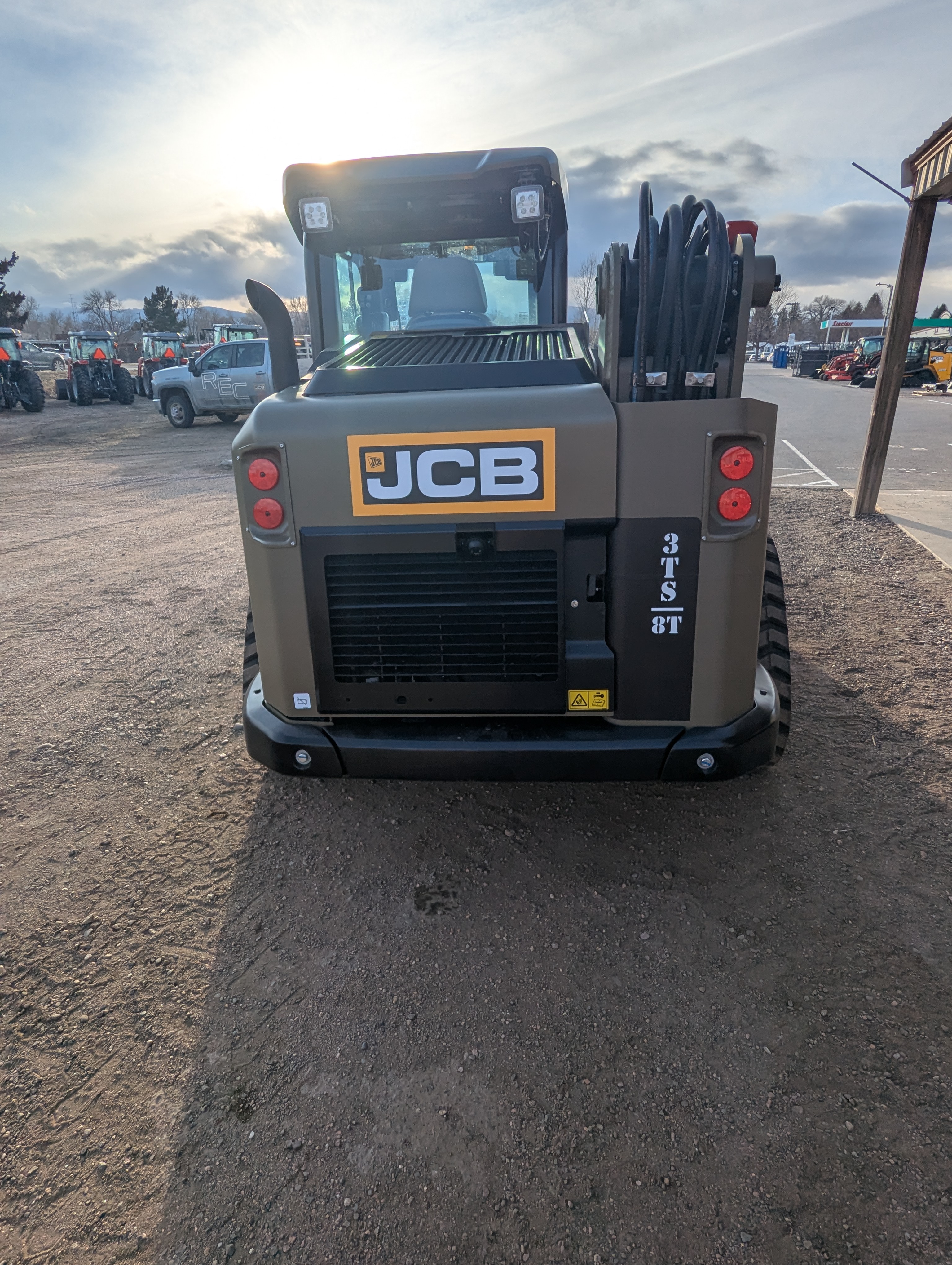 2025 JCB 3TS-8T Loader